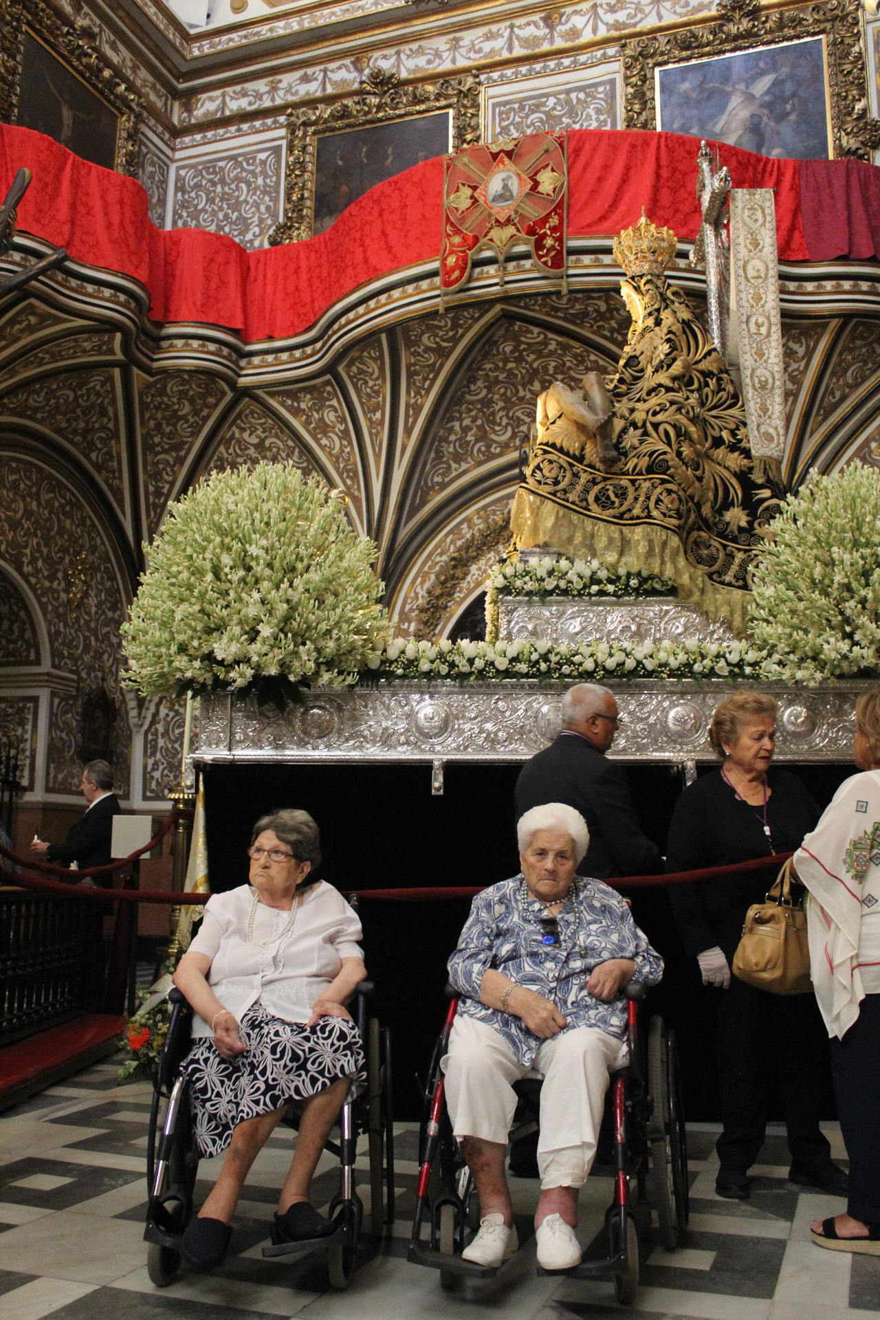 Centro de Cáxar de la Vega, tu residencia de mayores cerca de Granada Visita a la Basílica de la Virgen de las Angustias